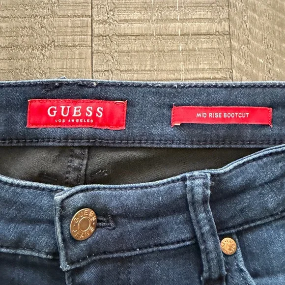 Women’s Guess Jeans - Picture 3 of 5